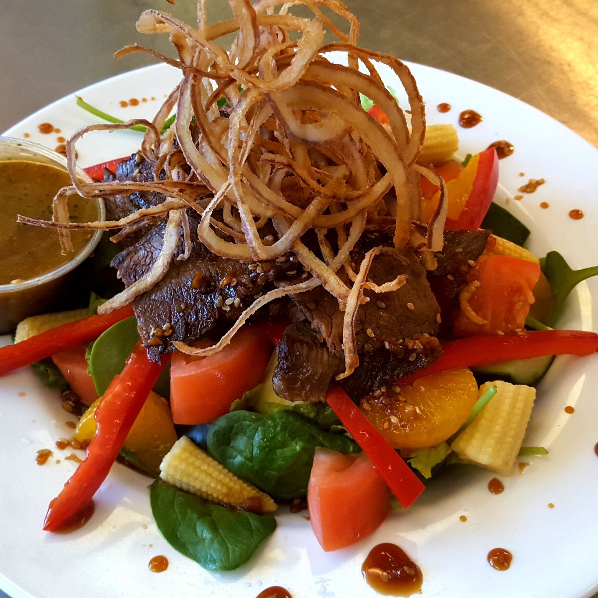 BillyBurgerWC's tweet photo. Teriyaki Steak Salad with crispy onions and Mandarin oranges. Yeh we got it! #Salad #steak #asianfood #foodnetwork #billyburgerandbakery https://t.co/J51nNOgUkS