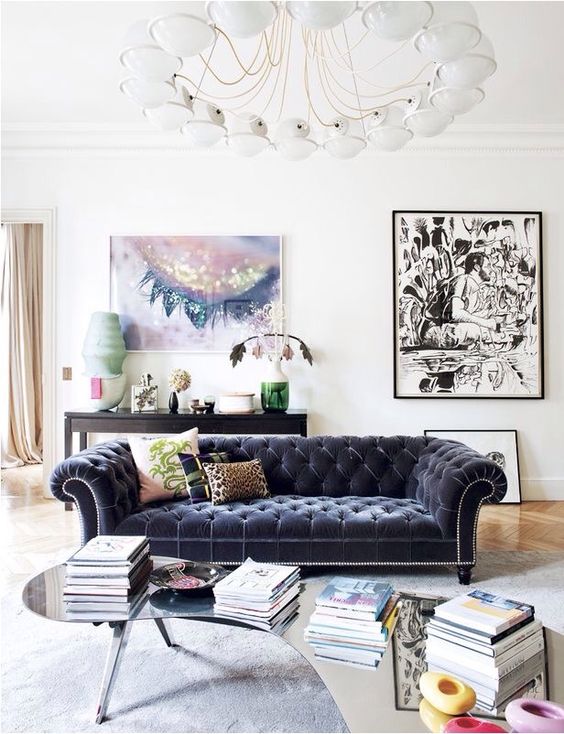 Rocio_esquilas's tweet photo. |Tendencias| Sofás reinventados: el mítico sofá Chester, tapizado en azul --> https://t.co/xOwF45Oyv1 @MueblesMarieta #sofachester https://t.co/FhI3ZQmsRQ