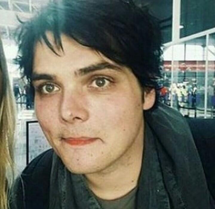 gerardwayGR's tweet photo. https://t.co/OIpAHW1gNe
