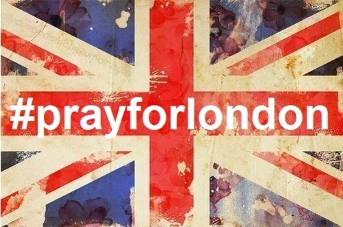 Saraskiii113's tweet photo. #PrayForLondon #sosad https://t.co/xCiv3KGZP5