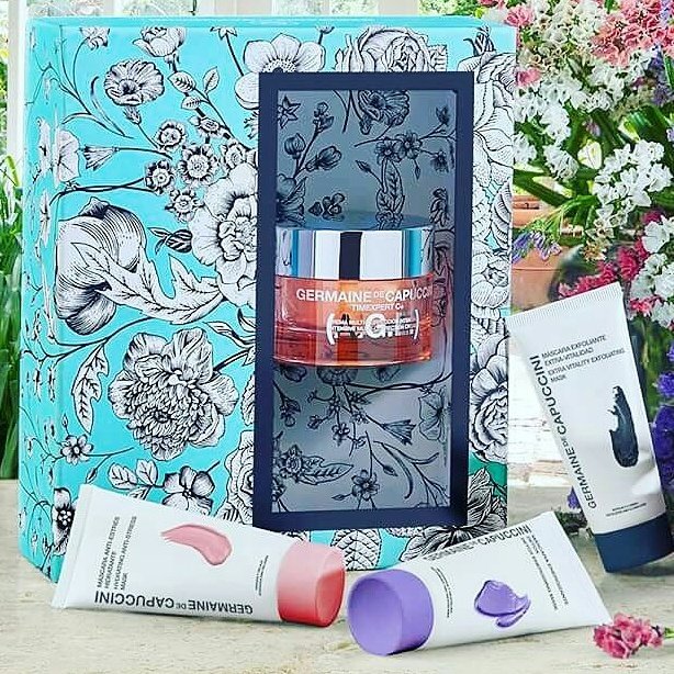 Germainedecap's tweet photo. Utilising the rejuvenating power of Vitamin C and Ume Extract. 😍😍😍 

Info@germaine-de-capuccini.co.ae https://t.co/rX7R6hKzDv