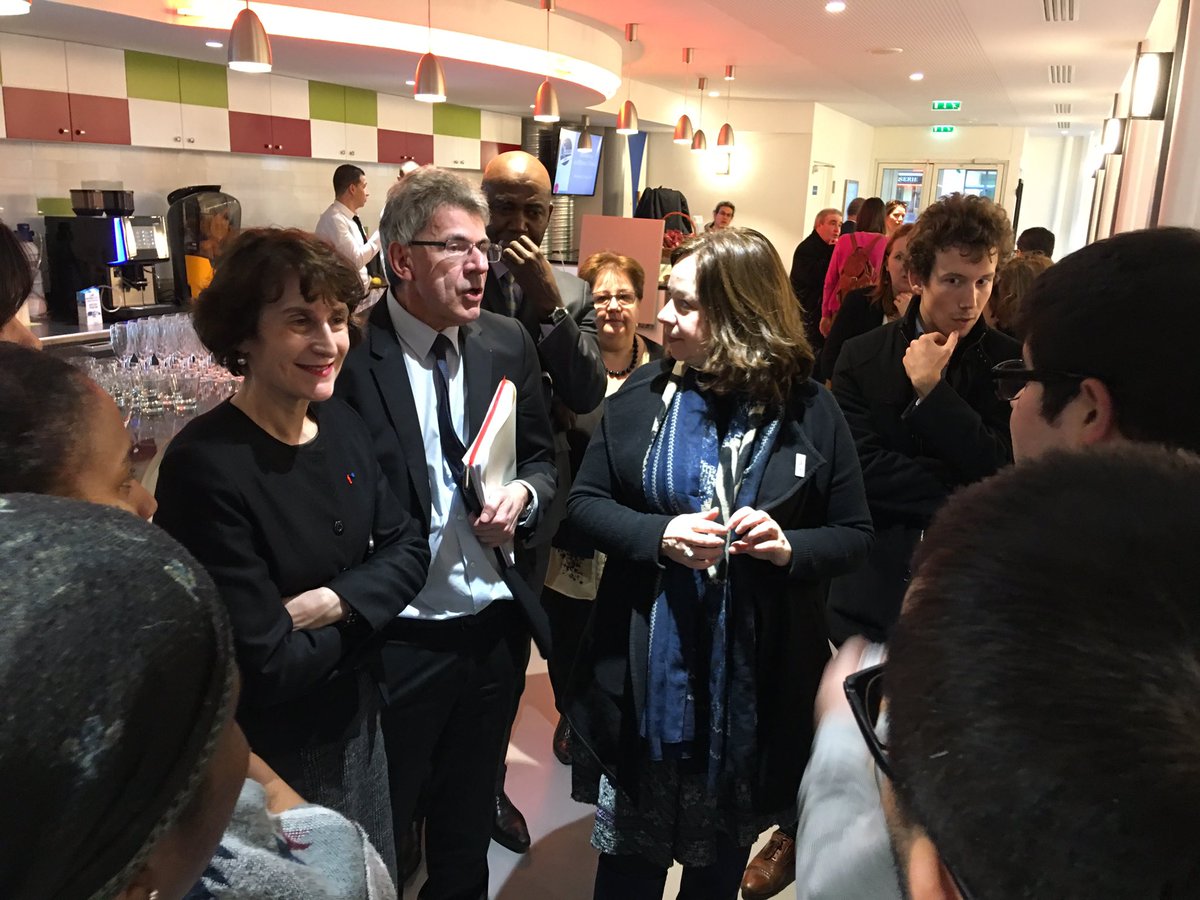 Très heureux de faire visiter à <a href="/MCLemardeley/">MC Lemardeley</a> et <a href="/Baratti_Elbaz/">C Baratti-Elbaz</a> la cafétéria (S)Pace Citeaux, nouveau lieu d'étude et de vie du <a href="/CrousParis/">Crous de Paris</a>