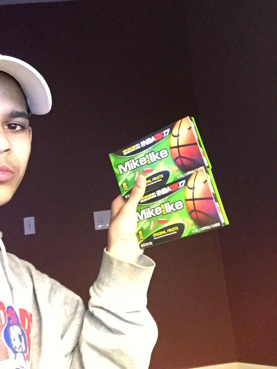 FowlerIshan's tweet photo. @Ronnie2K #sweetgameface Is this enough for some #PDLove ? https://t.co/2hKwSqufGs
