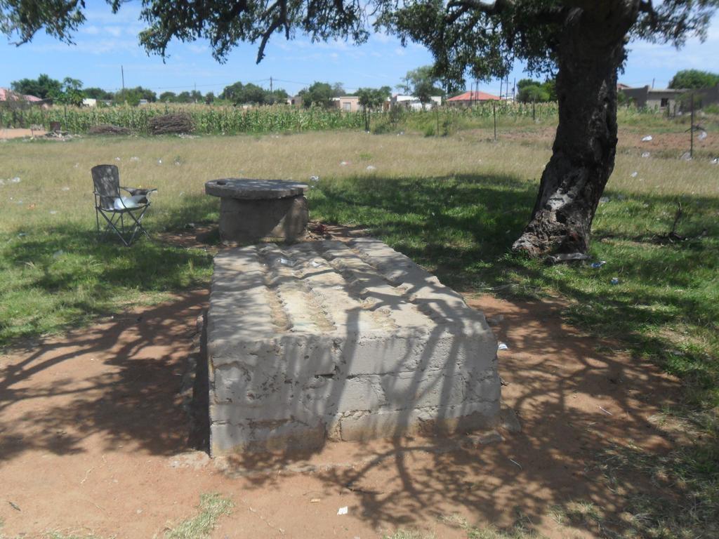 MoletjieSports's tweet photo. We go we go...
#Indigenous_Games
Sports Recreation in Moletjie Ga Sechaba. #Moruba/nchoba and #Morabaraba. https://t.co/Q629DB2sjI