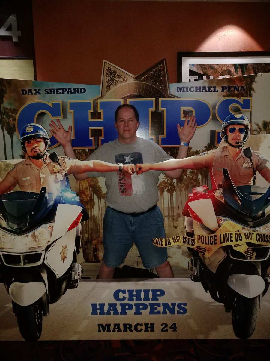 actorps1's tweet photo. #chipshappensdallas https://t.co/kqhNWtpD8J