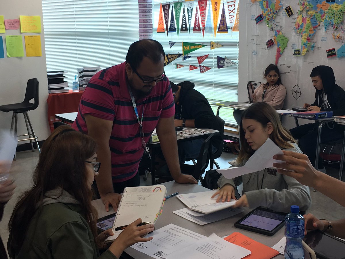 coachscales35's tweet image. College Tutor Alan was busy helping freshmen with improving the use of their planner today! #avid #organize #awesometutor @GCMAVID