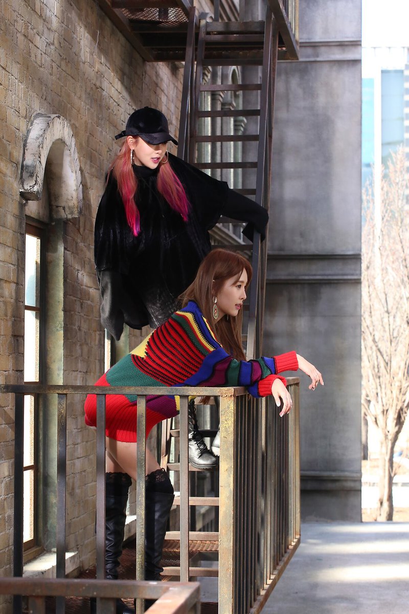 _GLAMorousGirlz's tweet photo. #BDAY MV Making official photos #루시 #LUCY #kisum https://t.co/aZDPYSv1TO
