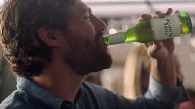 WorkBeers's tweet image. A lifestyle makeover for CUB's "Pure Blonde" would seem to be the least of their problems. It's still shit beer. buff.ly/2mNi67P