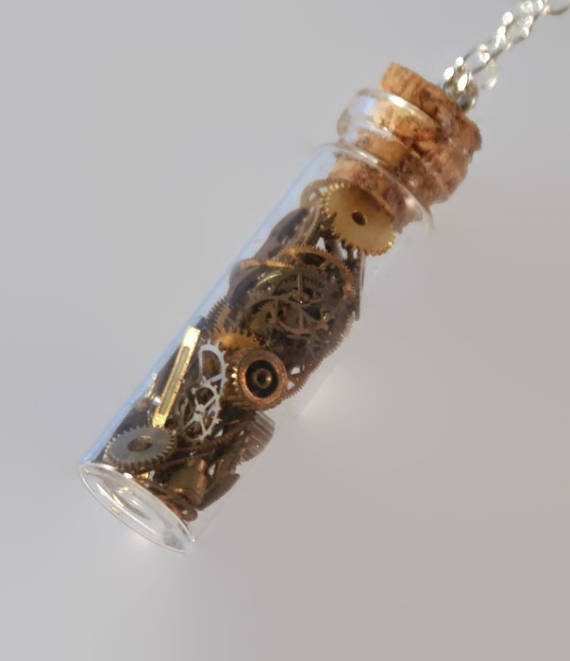 Cosmic_Crafts's tweet photo. Tall steampunk style necklace #handmadehour #flockbn #atsocialmedia #eshopsuk

https://t.co/LVty6vUpd1  https://t.co/Nt9tumcTrn