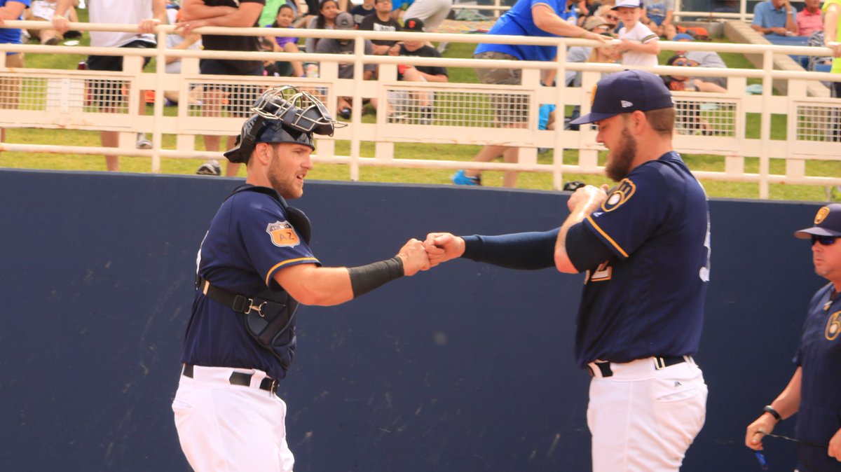 Midweek, midday baseball coming your way now! Tune in to 📻 @620wtmj to get your #Brewers fix. #CactusCrew #MILvsSF https://t.co/MOzCzU3pej