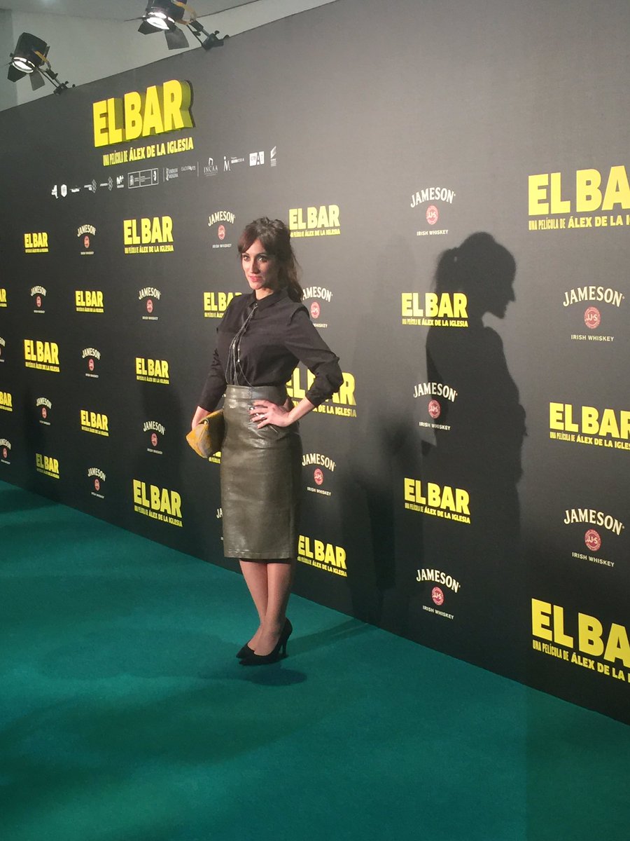 Comienzan a llegar las primeras invitadas a la premiere de #ElBarLaPelícula