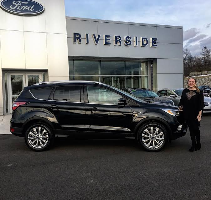 ThurbyFord's tweet photo. 🎉Congrats @Bdye_15 on your new 2017  #TITANIUM #Escape! Thanks for choosing Riverside Motor Sales, we hope your enjoying your new ride! https://t.co/zjKDMPgzHu