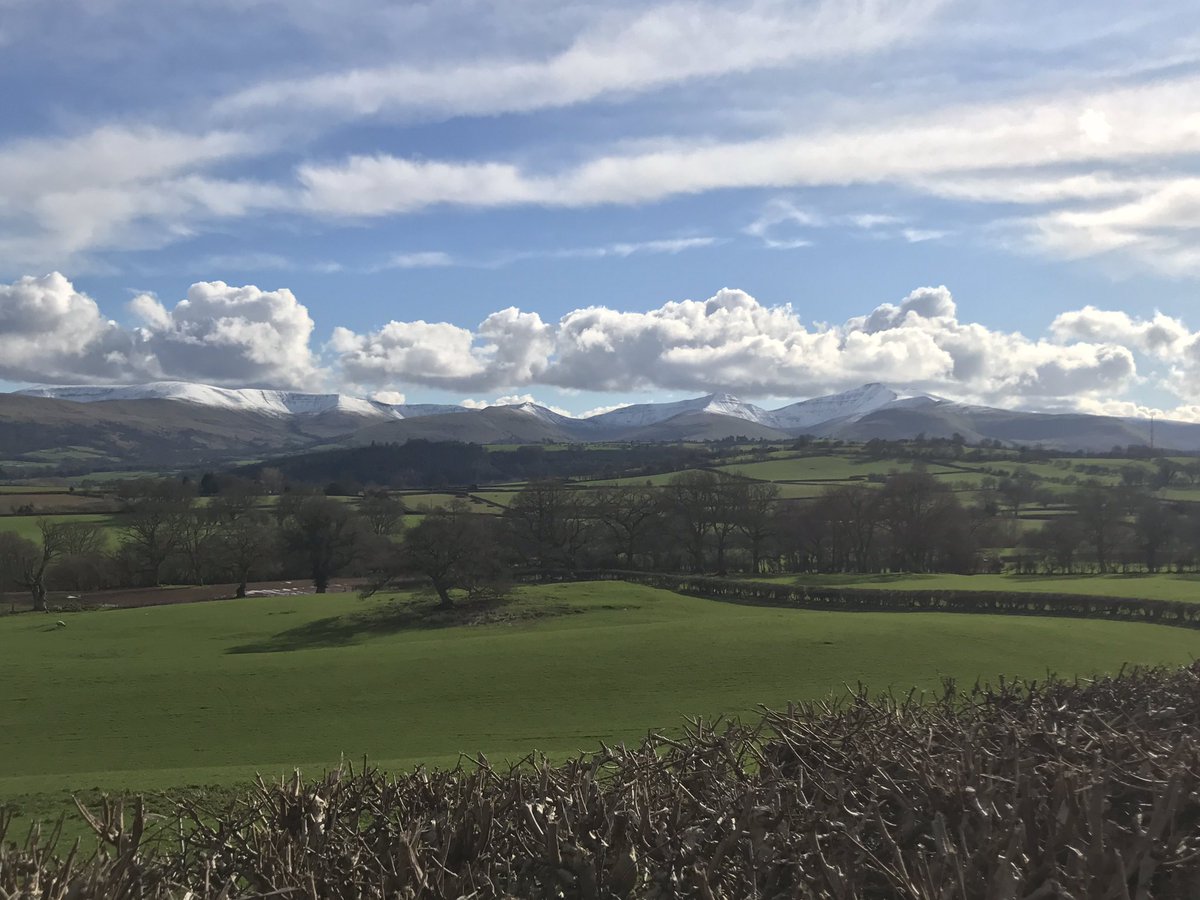 FarmWelsh's tweet photo. Snow on the Beacons this afternoon.
Always beautiful.
@FarmWelsh #OnFarmVisits #FarmWelsh https://t.co/wOtbvM4fCO