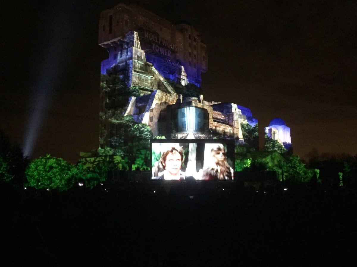 3bellfurniture's tweet image. Star Wars at @EuroDisneyEN well done ✅