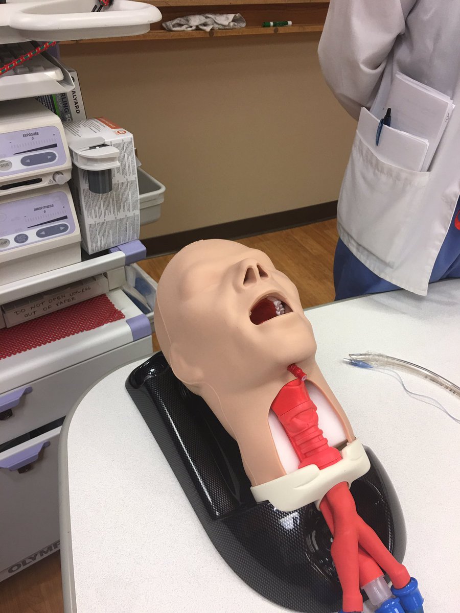 Vadalimd's tweet image. Practicing percutaneous tracheostomy today! Very simple and I believe more cardiologists should be trained in it!