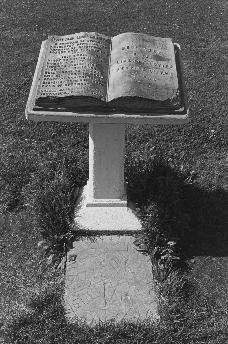 ICPlibrary's tweet photo. Here is another #leefriedlander #americanmonument mystery 4 u from @eakinspress https://t.co/MkO2XRdBYH