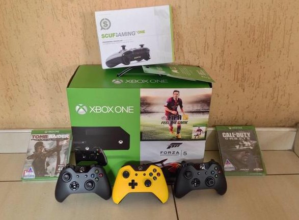 DailyGlVEAWAYS's tweet photo. GIVE AWAY: Xbox ONE w/ Extras!

To WIN:
- RT
- Turn ON notifications
- FOLLOW @EonCanucK
- LIKE &amp; COMMENT ON https://t.co/kqPm4pIIxF https://t.co/SJkpPzolRJ
