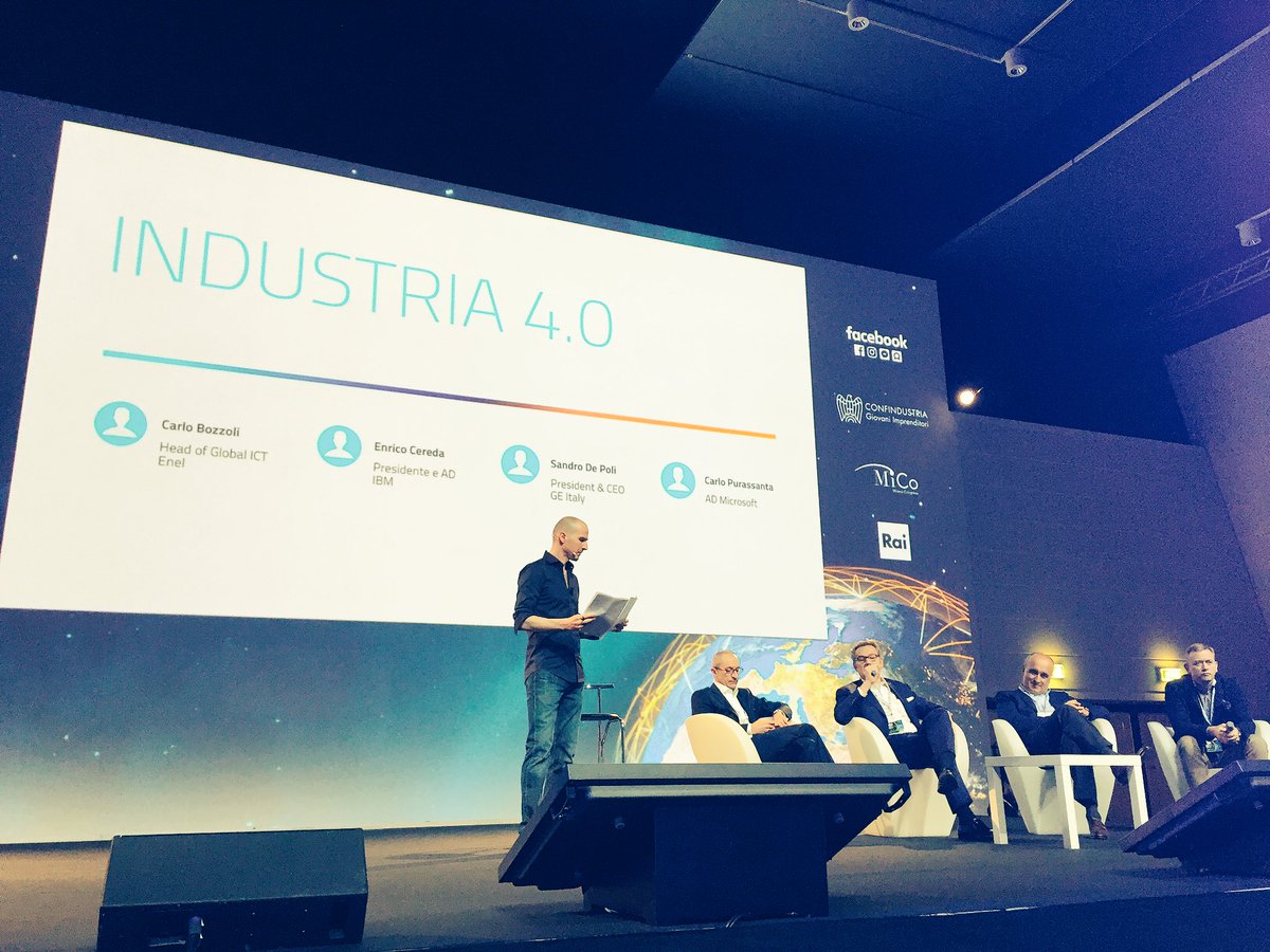 Decollanz's tweet photo. .Tra 2 anni ⏳chi non accetta oggi la sfida dell'innovazione digitale💡sarà fuori dal mercato ⏰ @ecereda #IBM oggi al #FED2017 #NOWisNEXT https://t.co/AgX0gJm7sA