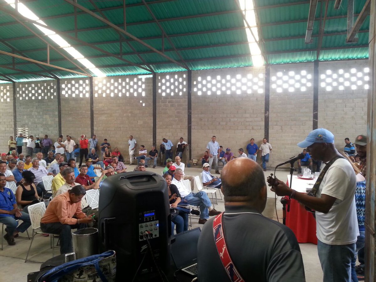 mbstvnacional's tweet photo. Excelente Reunion Mbstv Regional Carabobo, Directivos (as), Mbstv Nacional y Transportistas de Diferentes organizaciones https://t.co/9LeOG0xNXZ