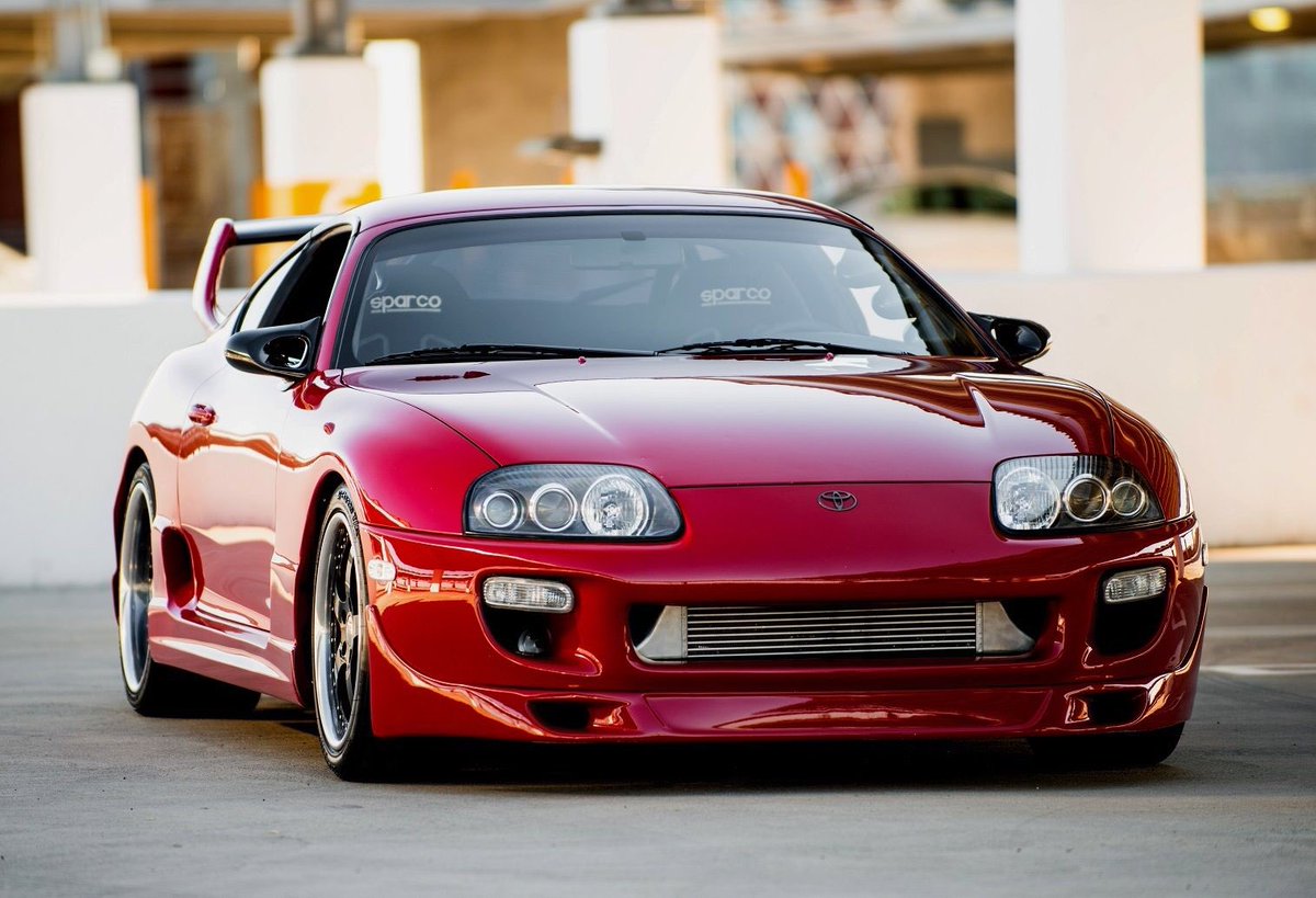 garageforce32's tweet photo. 2JZ or RB?🤔🤔 #RB25 #jdm #nissan #r32 #supra https://t.co/dd678abGe0