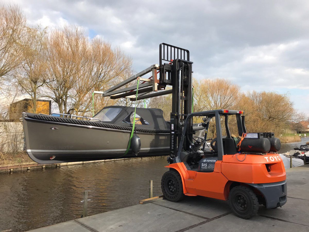 Laat de zomer maar komen vanaf 1 april te huur 5 maal Seafury 700 comfort. Ideaal voor bedrijfsuitjes of familiedag