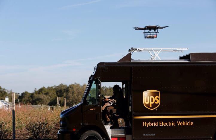 R2Drones's tweet photo. UPS CONSIDERS USING DRONES IN THE FUTURE https://t.co/4Fzyc0auoK https://t.co/19GBdhqiFK