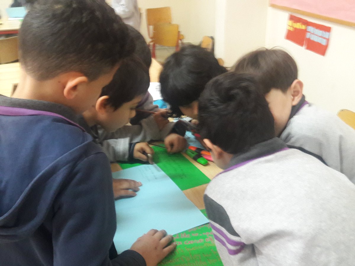 Grade 3 learners designed a small brochure to inform grade 4 about the way of  sharing a secure life 👫👪
#performance task
@DawhaHighSchool