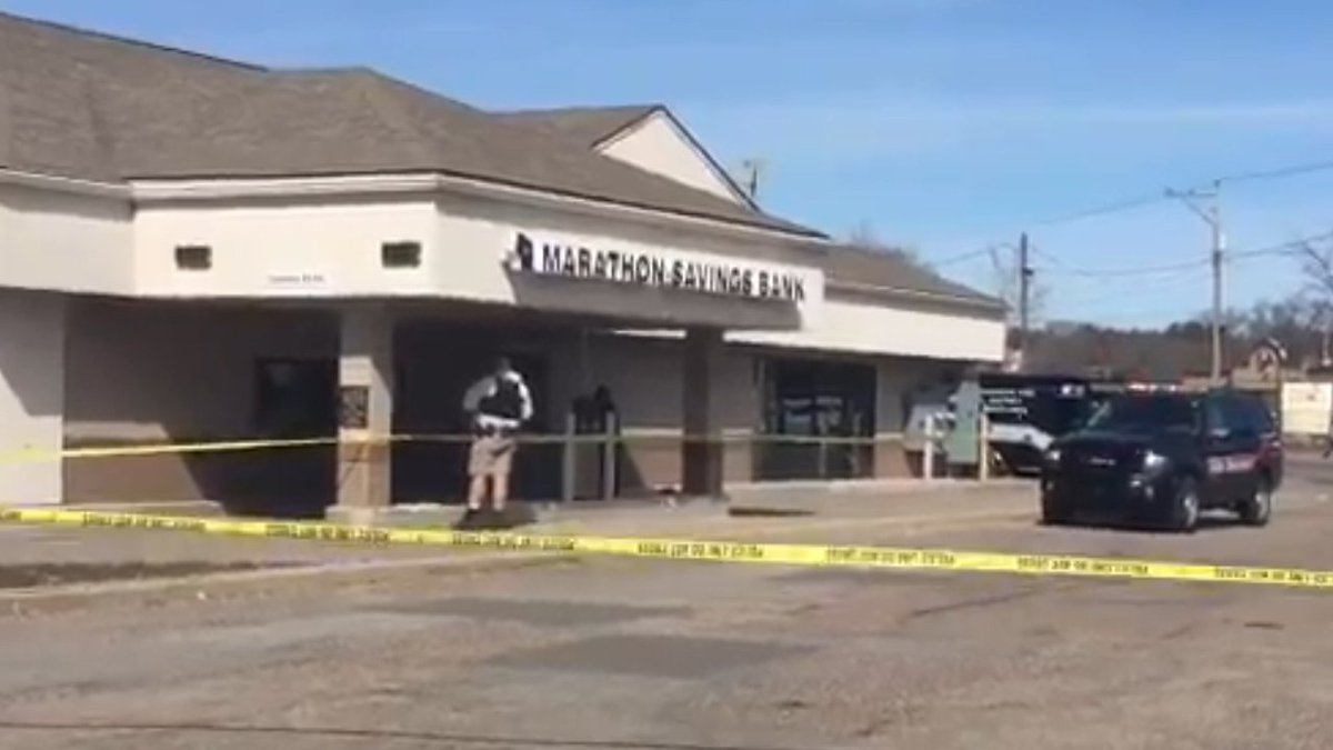 Police: Shootings at 3 locations in small Wisconsin city bit.ly/2novoM6 https://t.co/srJncX8wde