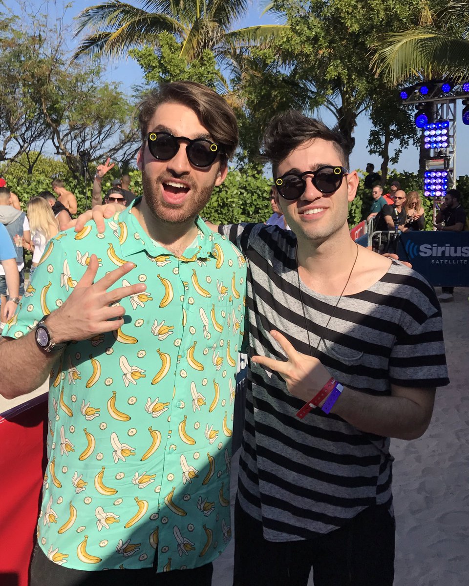 Always good seeing @3LAU 😃👌👌👌 https://t.co/NmkmcJKWZY