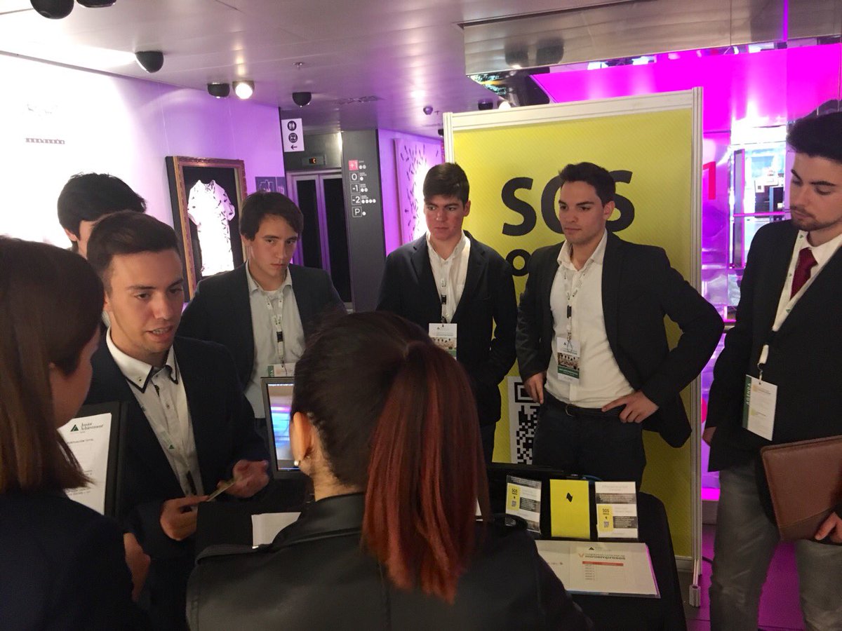 xaloc_edu's tweet photo. L'equip de @TheOrionCompany ha presentat el seu producte a la fira de @JASPAIN #1bat #Xaloc https://t.co/VNCTjwYO1c
