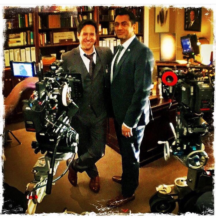kalpenn's tweet photo. New Designated Survivor tonight! @officialrobmorrow makes an awesome guest appearance (I swiped this pic from him). No additional spoilers🇺🇸 https://t.co/R0jvibtUJp