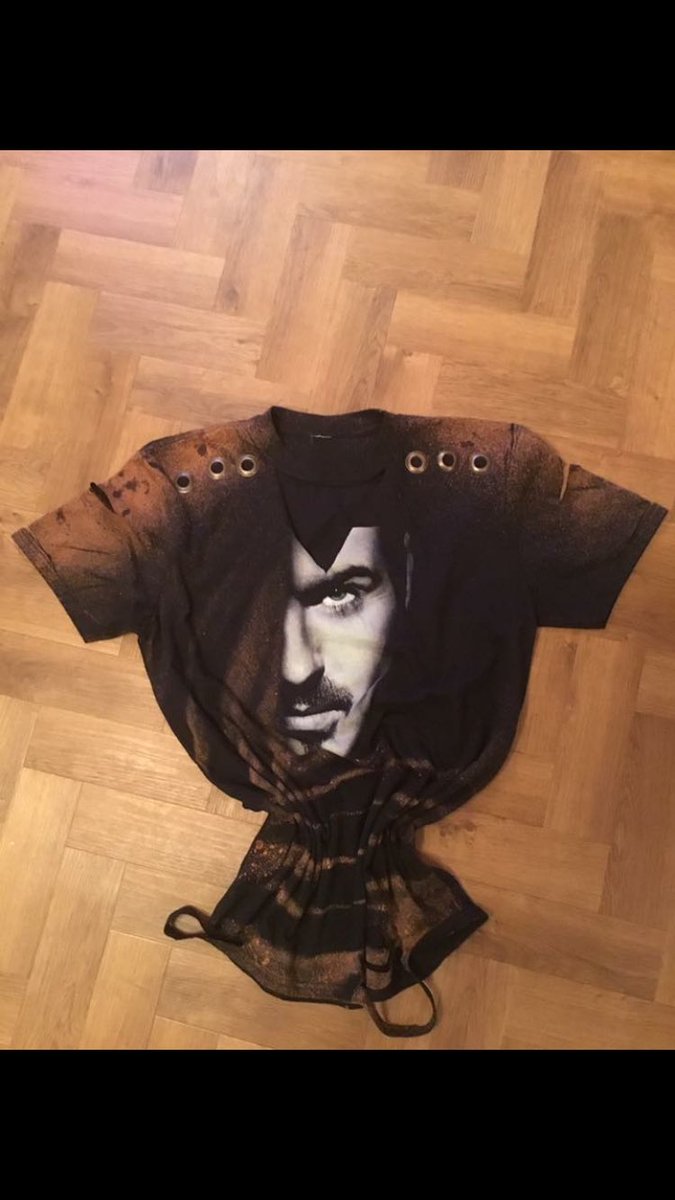 Bleachhairspa's tweet photo. Available of Leo Purcell on Facebook  in sizes 6/8/10/12/14/16/18/20 £35 
#acidwash #brasseyelets #vneck #designityourway #legend https://t.co/8i1b3pS896