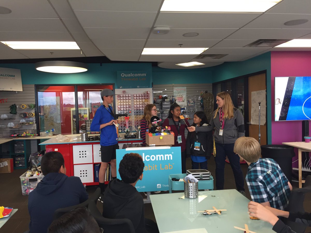 msdiemVIDA's tweet photo. Presenting their awesome prototypes   #innovators @VIDASHARKS https://t.co/rbjmPw2Tdv