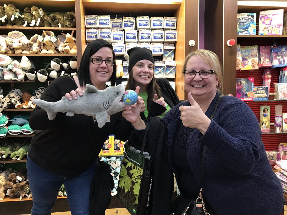 susantd8836's tweet photo. What a great time in Edmonton! Thanks @ToddLinnen_TD @mcleanjodi_jodi @dalenlindquist @miranda8836 @denayesimpson @LagaceJason https://t.co/qxLcWwk69l