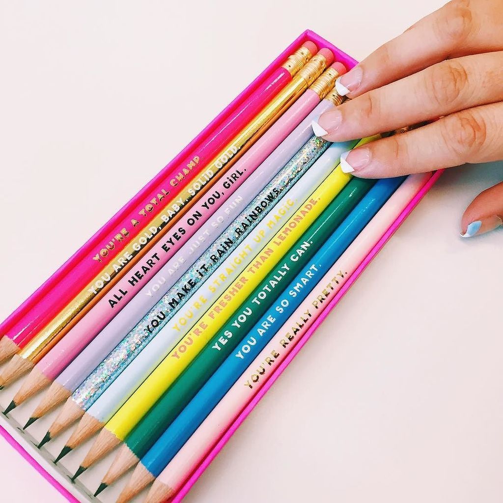 traceofneon's tweet photo. YOU are so smart 🙅🏻✏️
#agencylife .
.
.
.
.
.
#myunicornlife #thatsdarling #creativehappyl… https://t.co/ujIKjIU955 https://t.co/tcKCNQBSBL