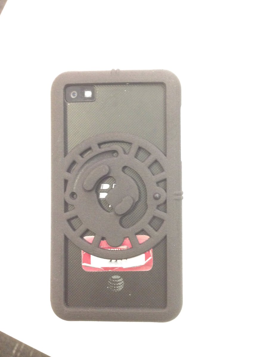 casecaseclick's tweet image. Yes, that is a #blackberryZ10 inside that casecaseclick