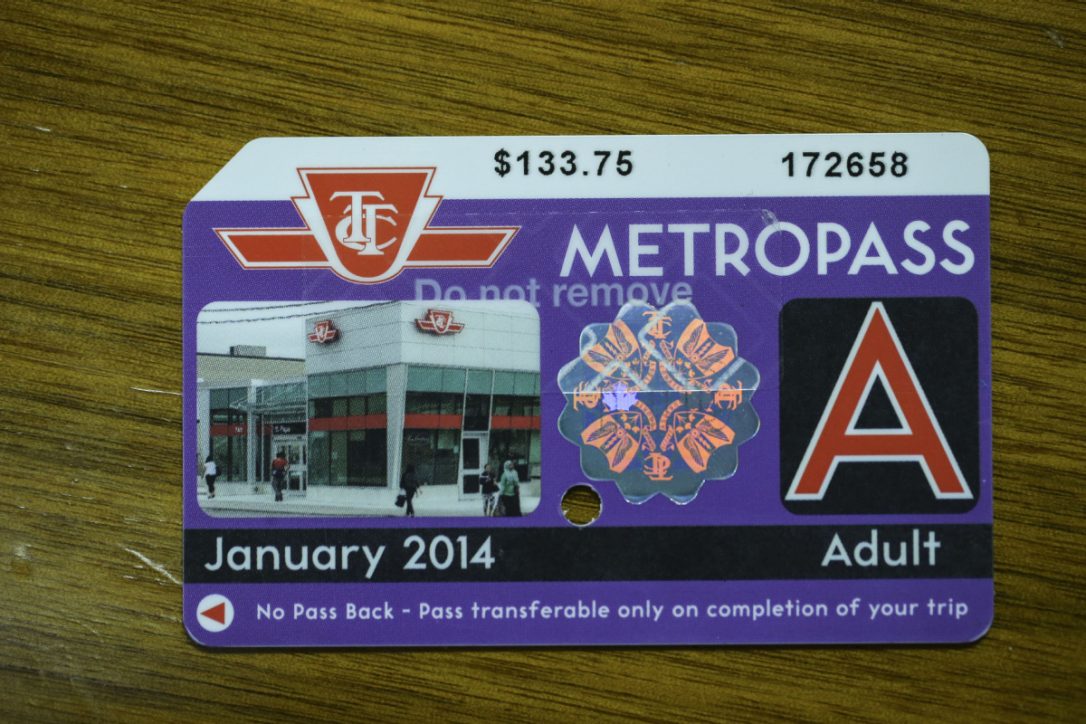 TorontoStar's tweet photo. #Transit users lose 15 per cent  tax break on monthly passes in federal budget  https://t.co/cITUJ1HmVC #Budget2017 #TTC #GOtransit https://t.co/b1tENLu46t