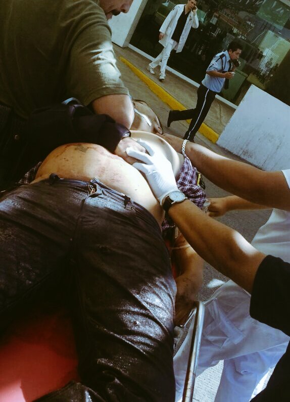 Así las cosas en inmediaciones de la Prepa 5 de Coapa: 1 muerto y 1 lesionado PAF, trasladado en calidad de detenido.