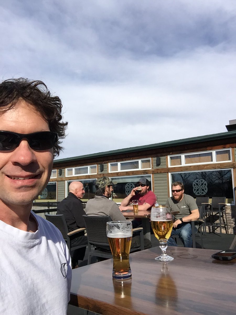 Finally patio weather!! <a href="/killarneys_pub/">Killarney's Pub</a>