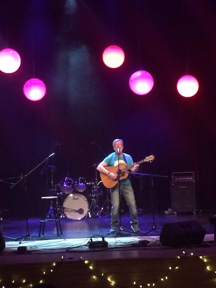 Mrryancpa's tweet photo. Mr Burke. Rocking it at rootbeerfest! #cpahighschool https://t.co/ztpzgLiWhp