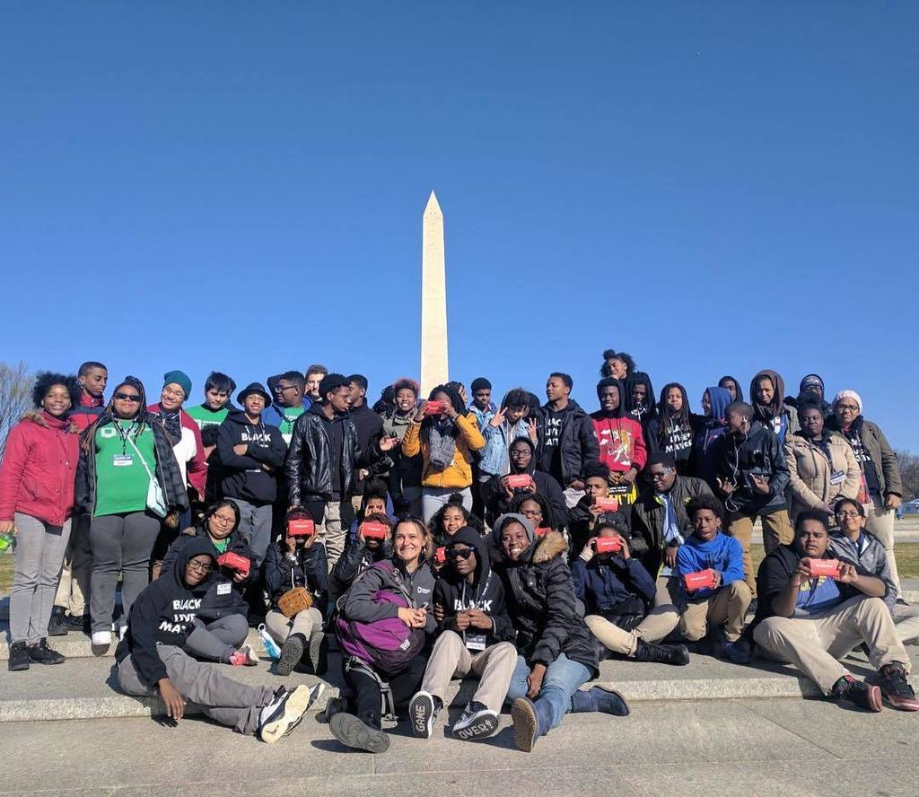 timelooper's tweet photo. Thank you to @closeup_dc for hanging out with us today! It was an absolute blast. #stepins… https://t.co/9mVIlJckBt https://t.co/5qxAGYI7eM