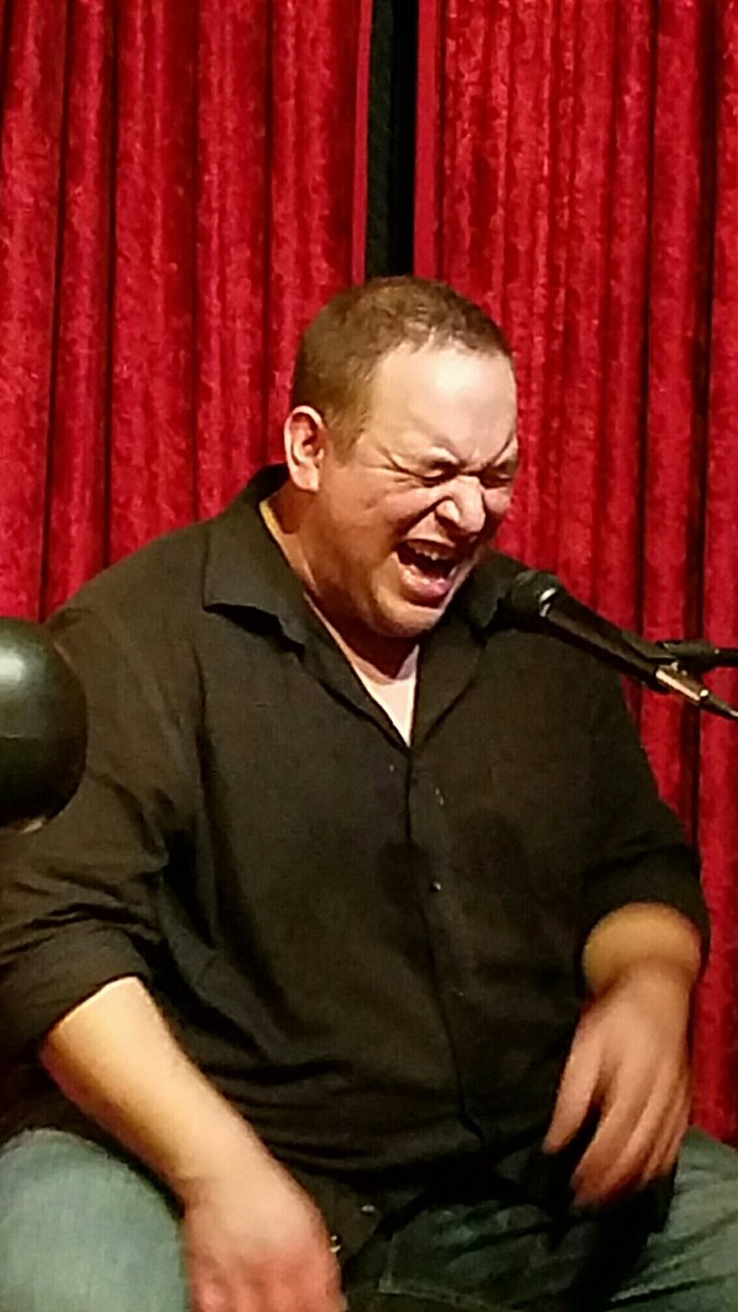 samandtonyshow's tweet photo. One of the many fun faces you can catch while you're at The Sam &amp; Tony Show's #concert #singerface #lamusic #feelingit #lathtr #vocalist https://t.co/ohsNMvI5BN