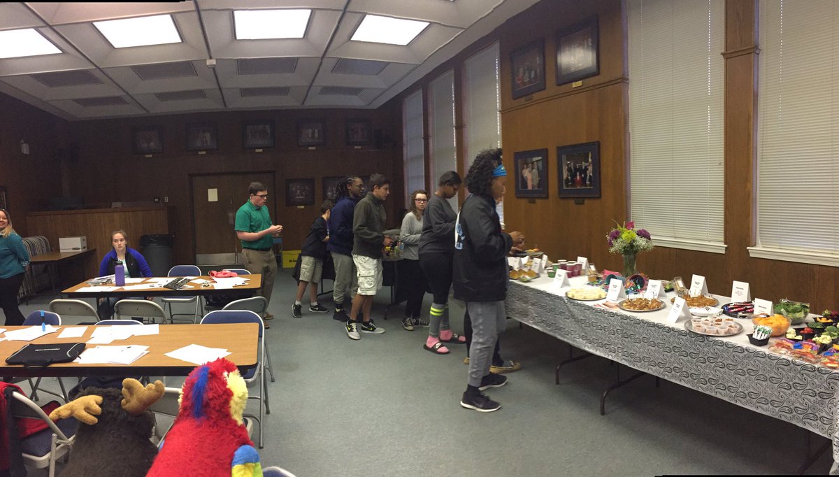 StACofCalvert's tweet image. Meeting with the Child Nutrition Dept! We're all super excited to taste test some school breakfast/ lunch samples! @calvertnet