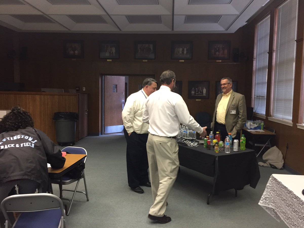 StACofCalvert's tweet image. Meeting with the Child Nutrition Dept! We're all super excited to taste test some school breakfast/ lunch samples! @calvertnet