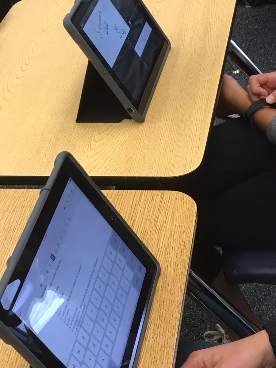 riscogirl's tweet photo. My kiddos are so awesome. #technologyinaction #spanish1B #voiceovervideos #videoeditors #producersinthemaking #tusd https://t.co/zLaNiOBZxK