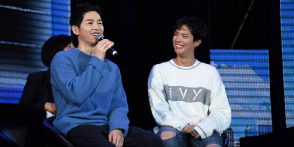 Song Joong Ki makes a surprise appearance during Park Bo Gum's international fan meeting
allkpop.com/article/2017/0…
