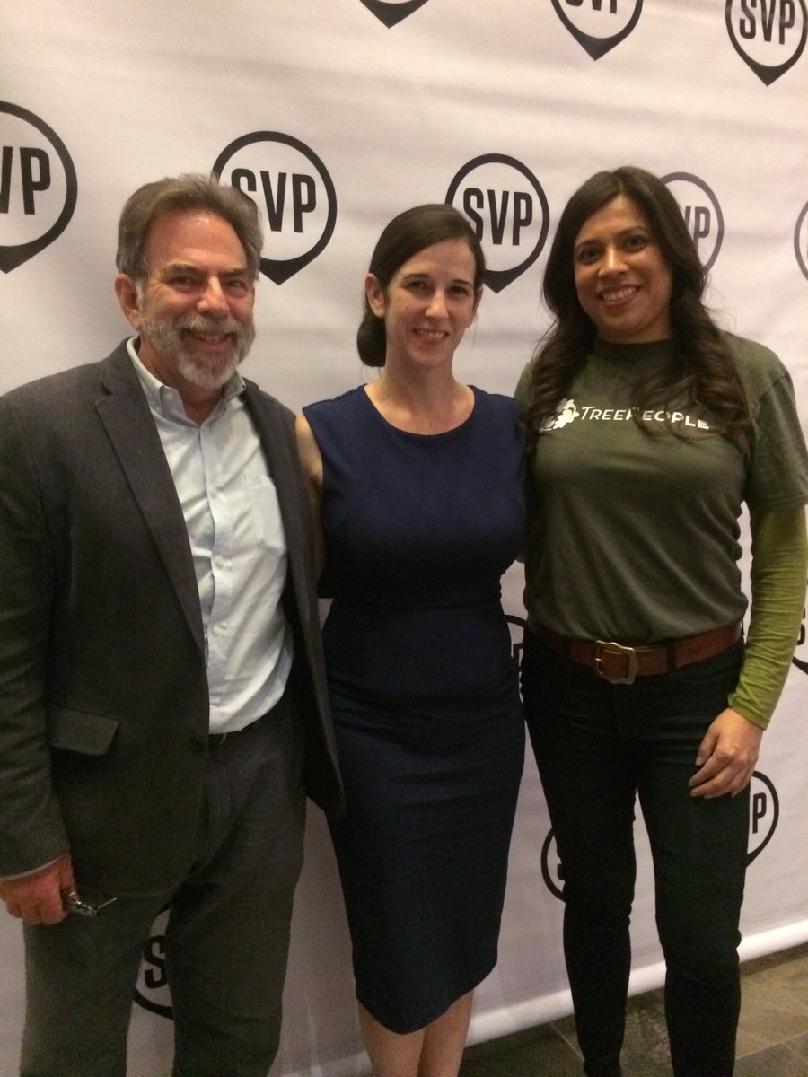BarrettElissa1's tweet photo. #FastPitch17 - When we change the world, everyone wins. https://t.co/wESShAKiIB