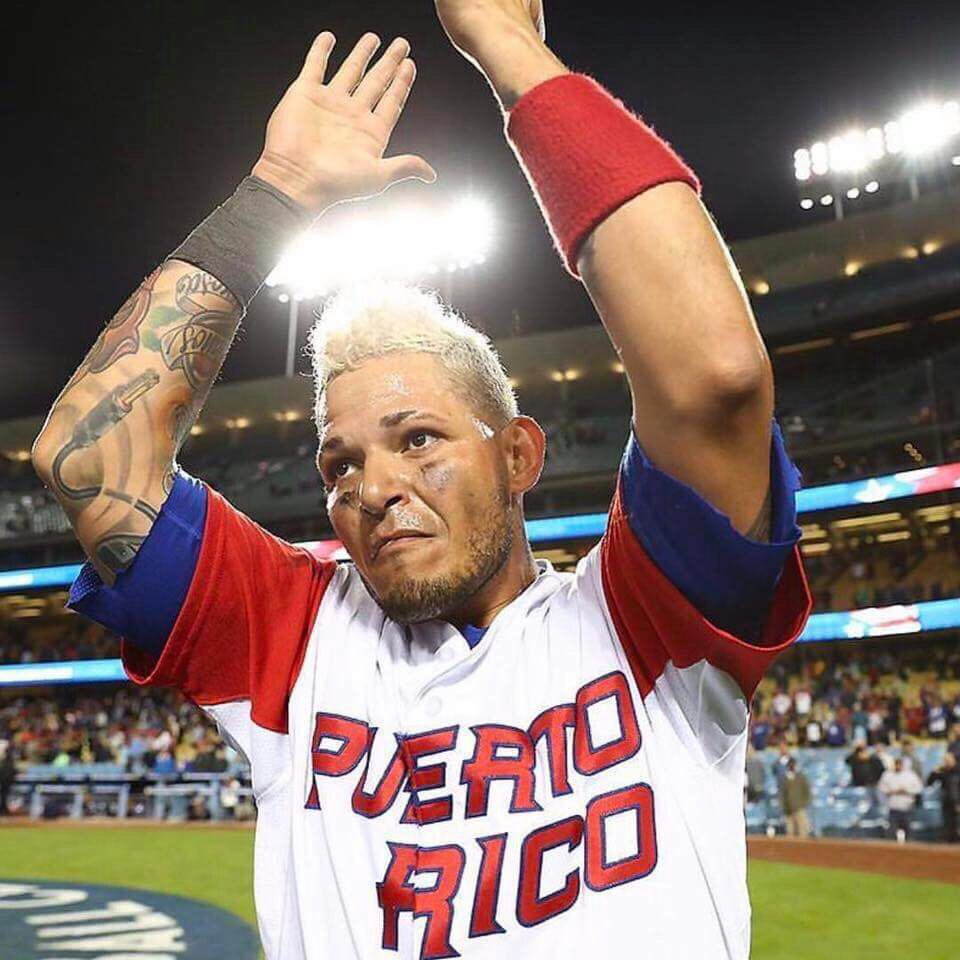 AlbertCaastillo's tweet photo. Gracias por unir y darle tanta gloria a Puerto Rico en estas dos semanas. 🇵🇷👏🏼 Aquí estamos orgullosos de ustedes. Por siempre #LosNuestros https://t.co/jhaEZvAlYk