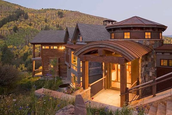 OneKindesign's tweet image. Warm and inviting mountain contemporary home in Colorado onekindesign.com/2013/12/25/war…
