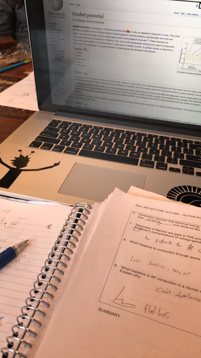 savage079's tweet photo. Yes, back in school.... #toooldforthisshit https://t.co/nGeyeW2vxy